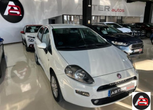 Fiat Punto Sedan/Limusine  2014 en Lleida